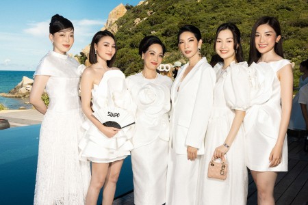 Sắc Trắng Tinh Khôi Trên Thảm Đỏ SHOW SIXDO 2022 Tại AMANOI