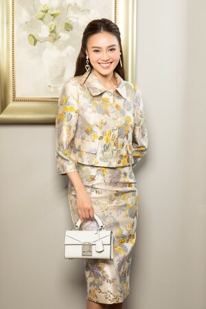 Sixdo Sky Rose Midi Brocade Skirt (Chân váy)
