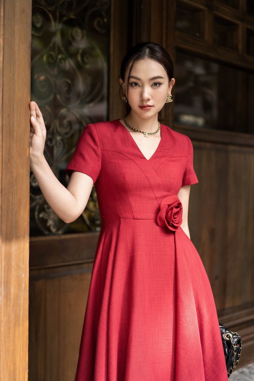 Sixdo Dark Red Midi Raw Dress With Flower