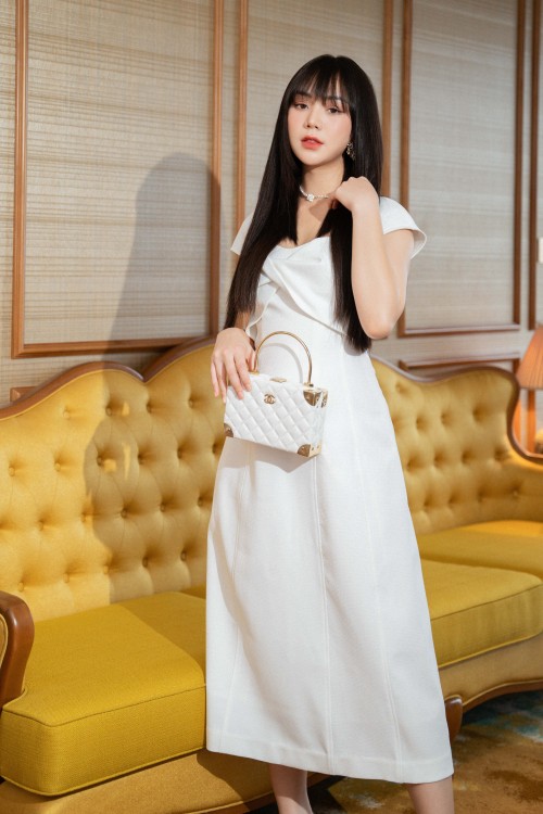 Sixdo White Queen Anne Neck Midi Woven Dress