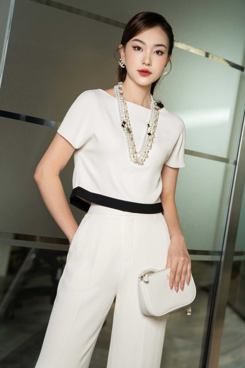 Cream Short Sleeves Silk Top
