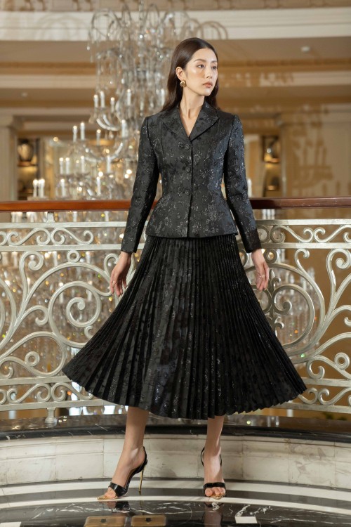 Black Leaf Pleated Midi Brocade Skirt