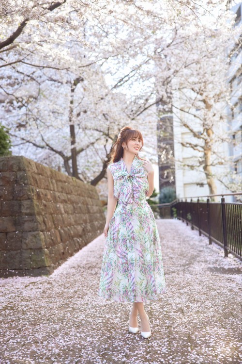 White Floral Pleated Midi Skirt