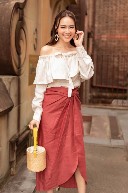 Light Beige Off-shoulder Linen Top