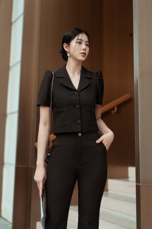 Black Short Sleeves Woven Vest 1