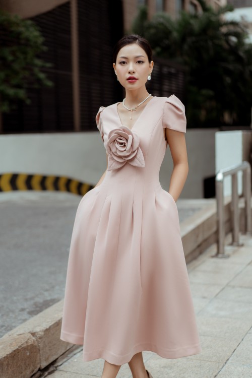 Light Pink Midi Woven Dress With Flower