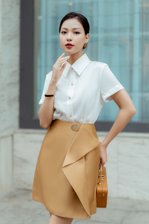 White Short Sleeves Silk Shirt