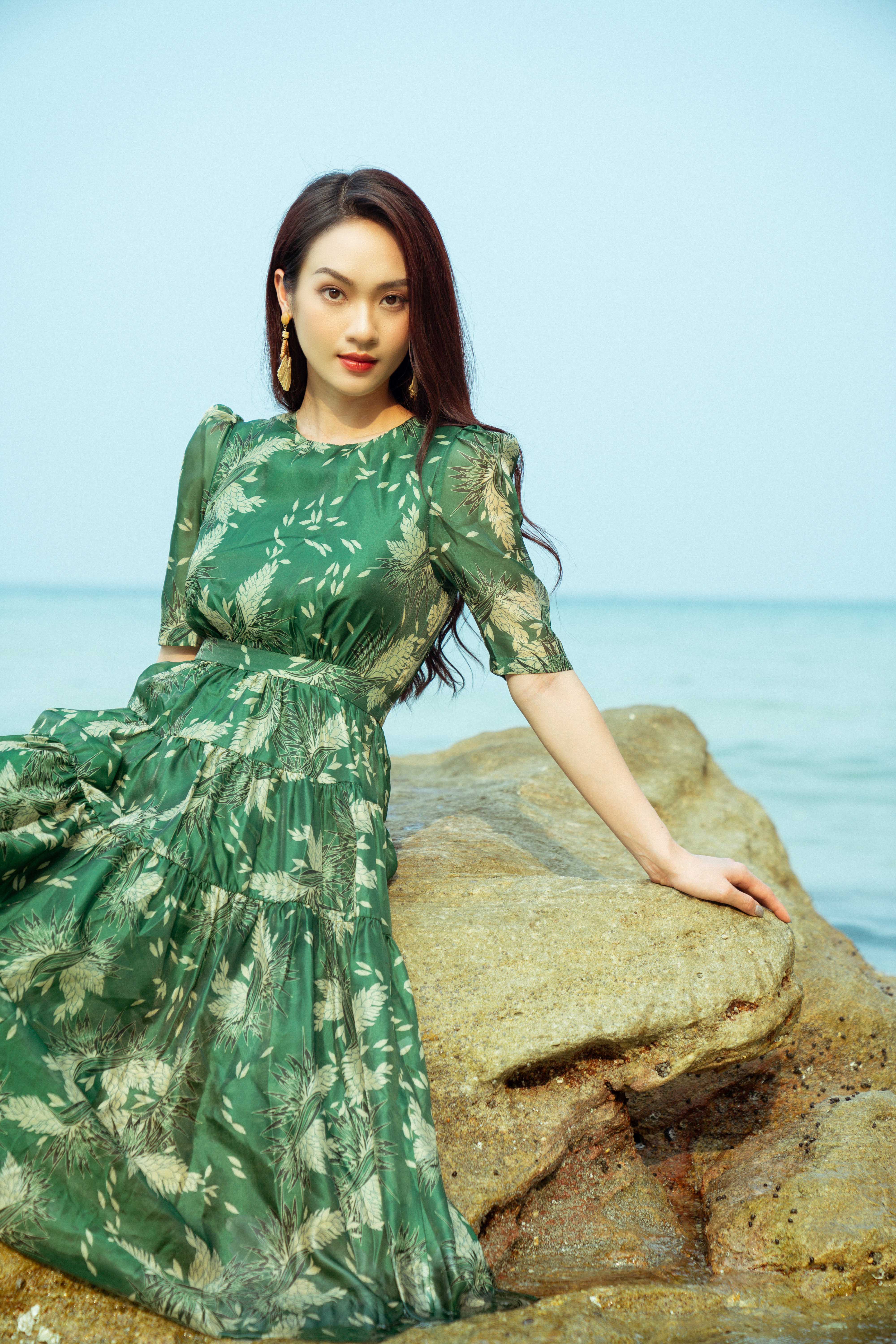 Dresses - Green Floral Short Sleeves Midi Dress