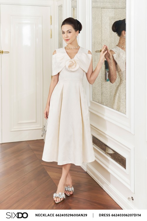 Cream Brocade Midi Dress With Flower