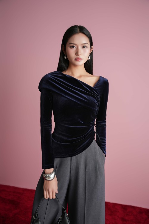 Dark Navy Long Sleeves Velvet Blouse