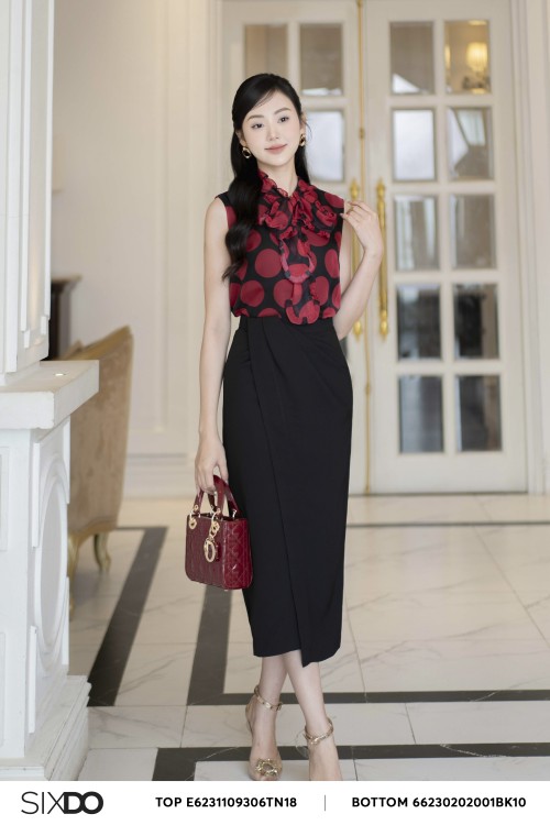 Black Tulip Midi Silk Skirt