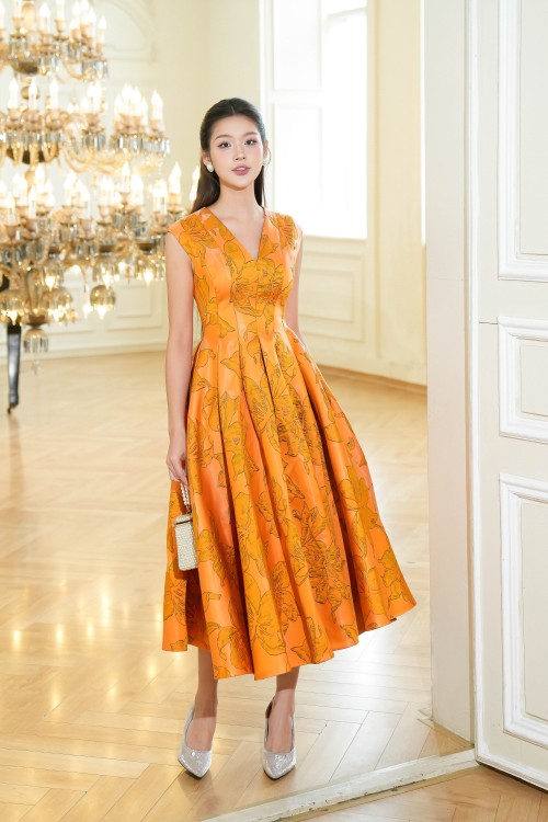 Sixdo Orange Lily V-neck Midi Brocade Dress