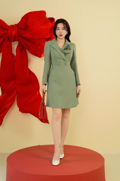 Sixdo Light Green Mini Raw Dress With Flower