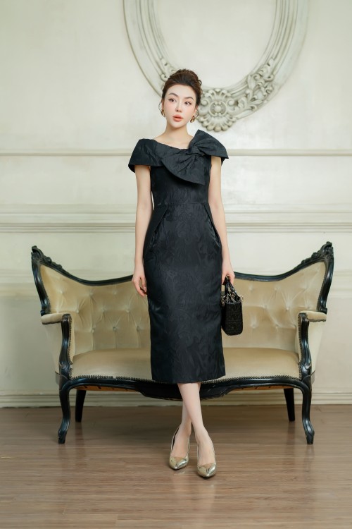 Black Off-shoulder Midi Brocade Dress