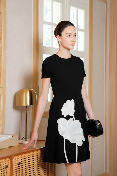 Black 3D Flower Woven Flared Dress