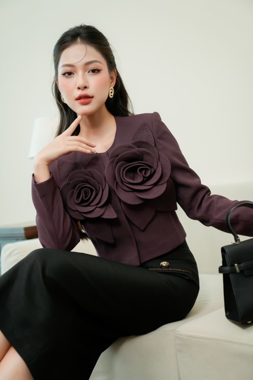 Dark Violet Cropped Raw Vest With Flower