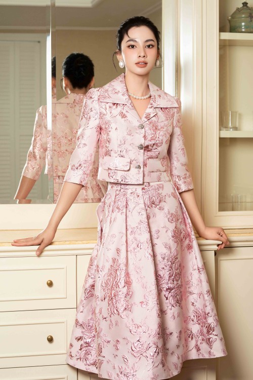 Pink Long Sleeves Brocade Vest