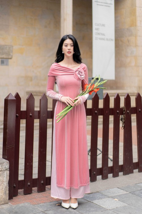 Peach Pink Velvet Ao Dai With Flower