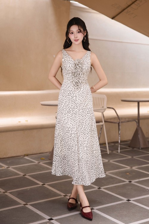 3D Flower Megashi Flared Dress