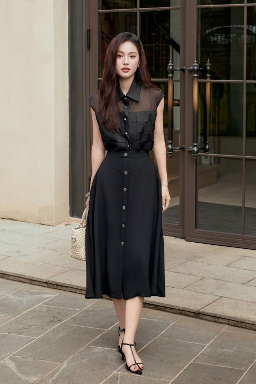 Black Woven Flared Skirt