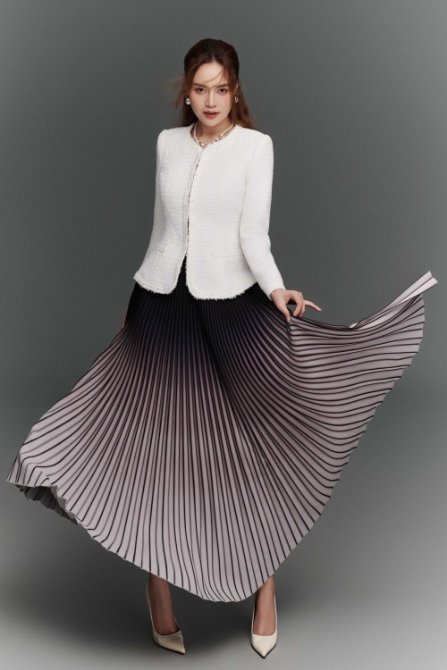 Black & Gray Pleated Woven Flared Skirt