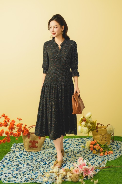 Sixdo Black Woven Flared Dress 4