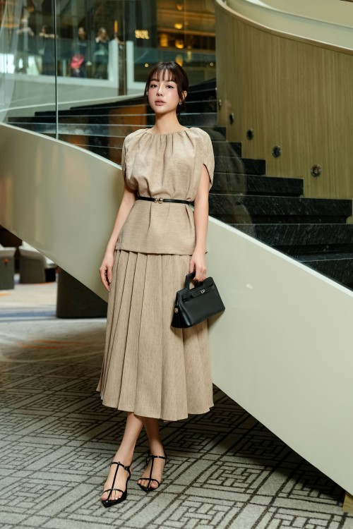 Sixdo Delicate Yellow Raw Blouse With Belt