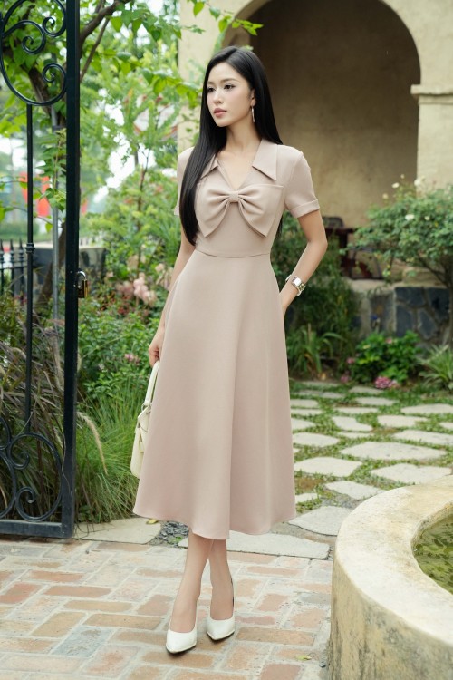 Light Mauve Bowtie Woven Flared Dress
