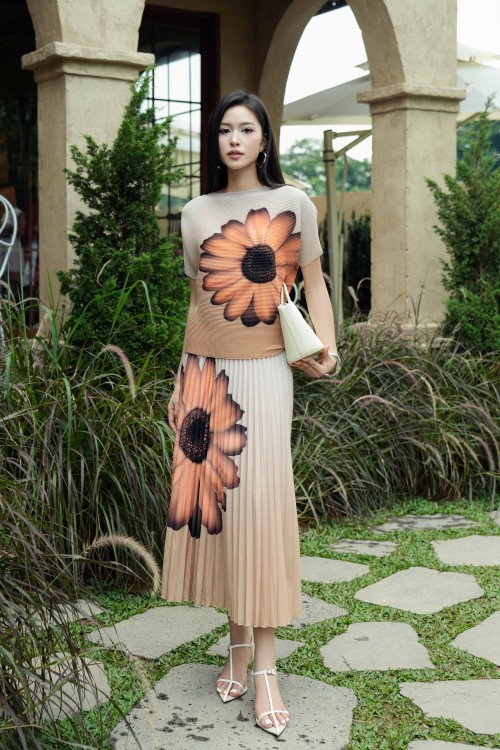 Brown Flared Woven Flared Skirt