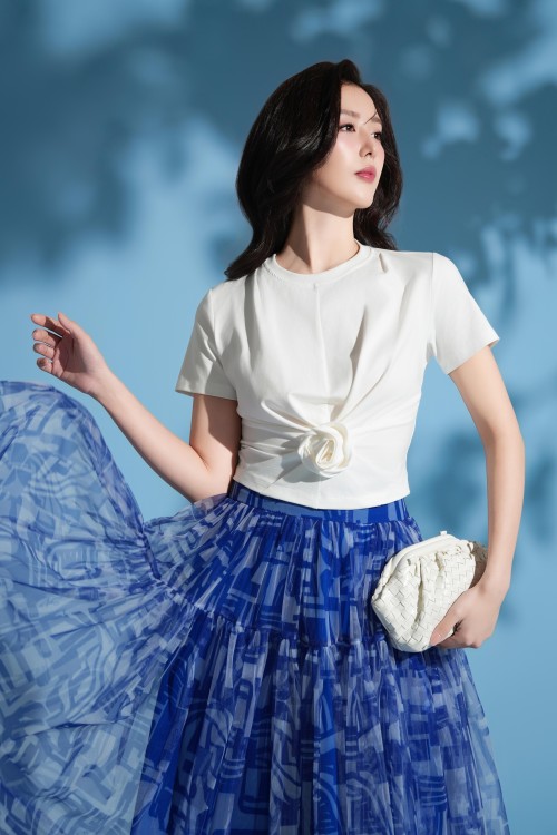 White Cotton Blouse With Flower