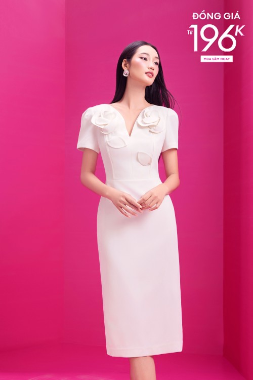 Light Cream 3D Flower Tuytsi Pencil Dress