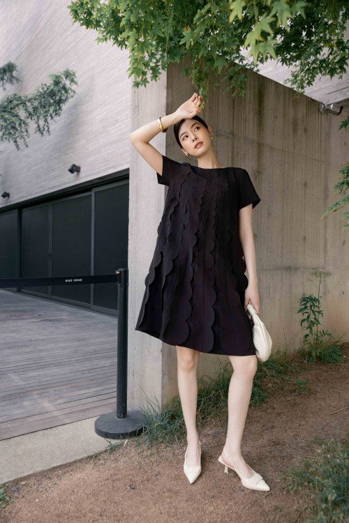 Black Woven Loose Dress