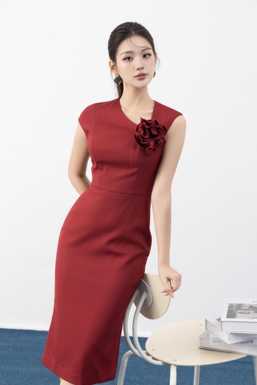 Red Woven Midi Dress With Flower