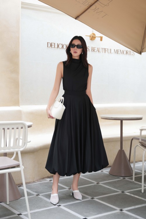 Black Woven Flared Skirt